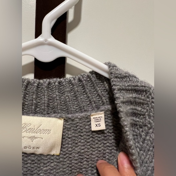 NWOT DOEN Geonna Cashmere V-neck Sweater in Morning Mist Gray - Picture 7 of 12